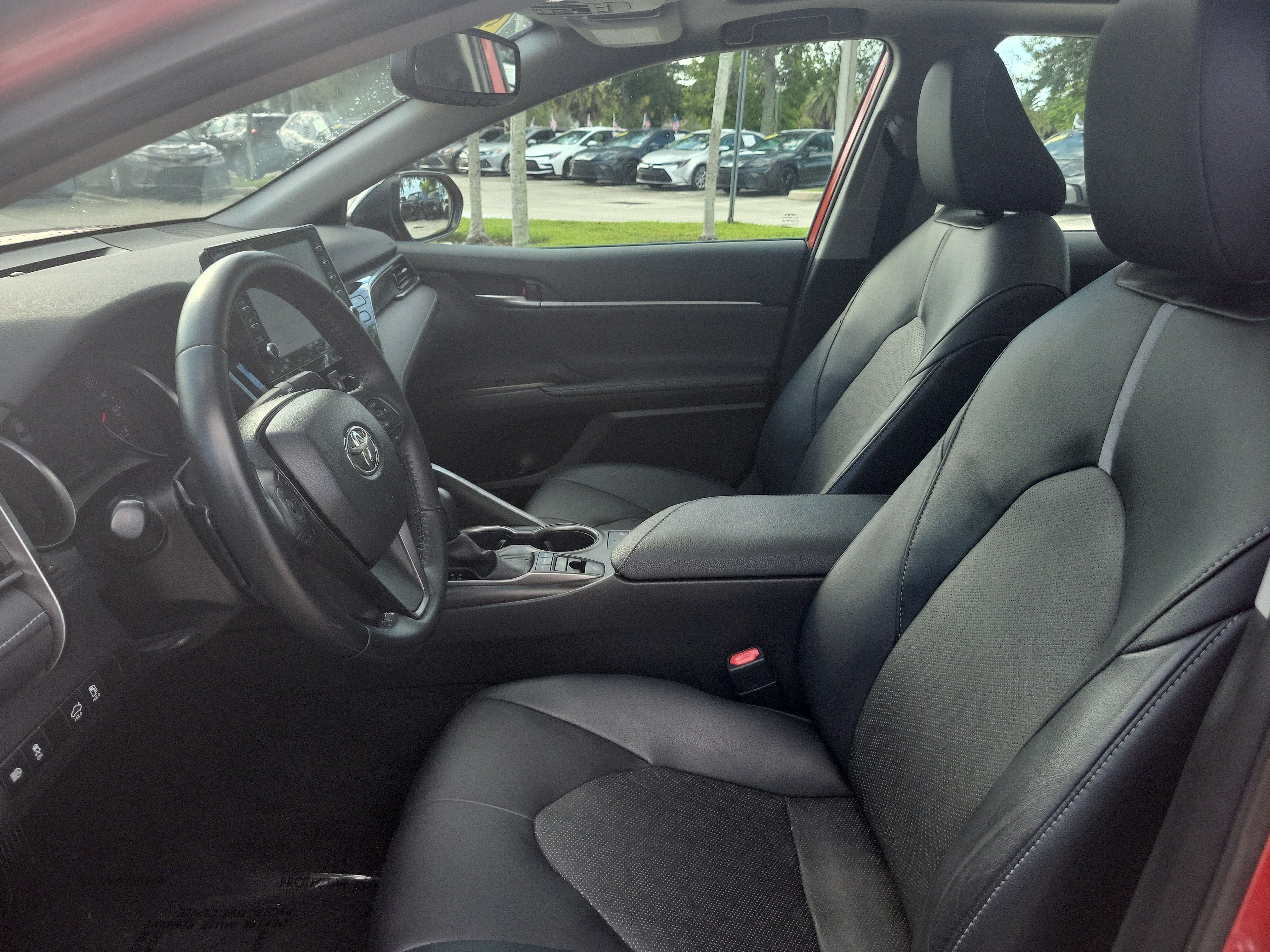 Used 2023 Toyota Camry XSE FWD image 21