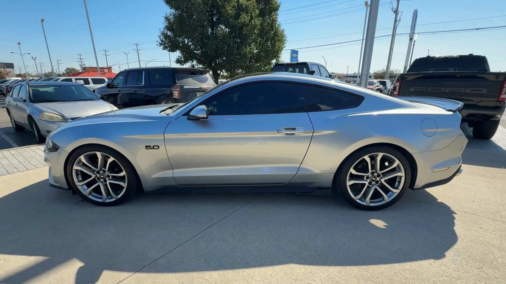 Used 2020 Ford Mustang GT w/ Black Accent Package RWD image 5