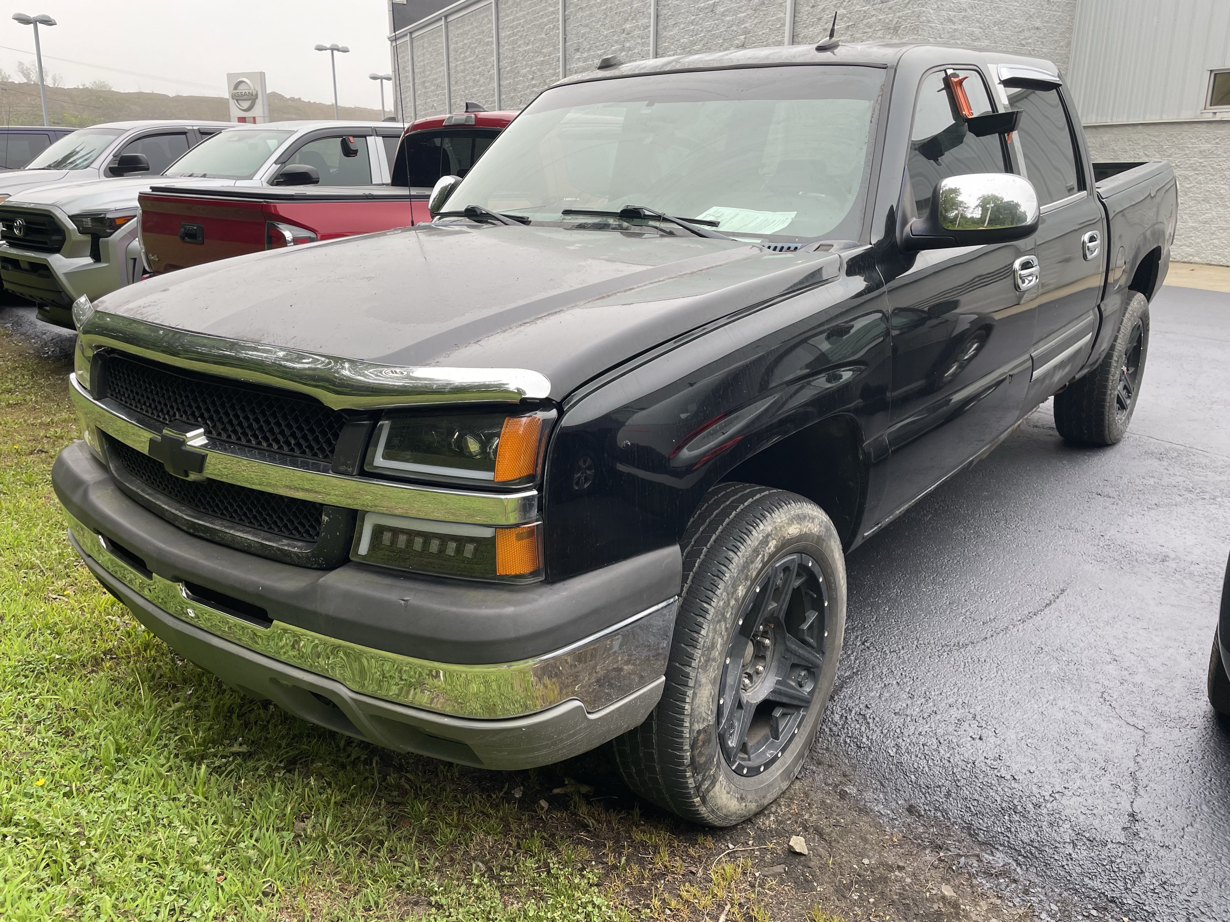 Used 2004 Chevrolet Silverado 1500 LT AWD/4WD image 5