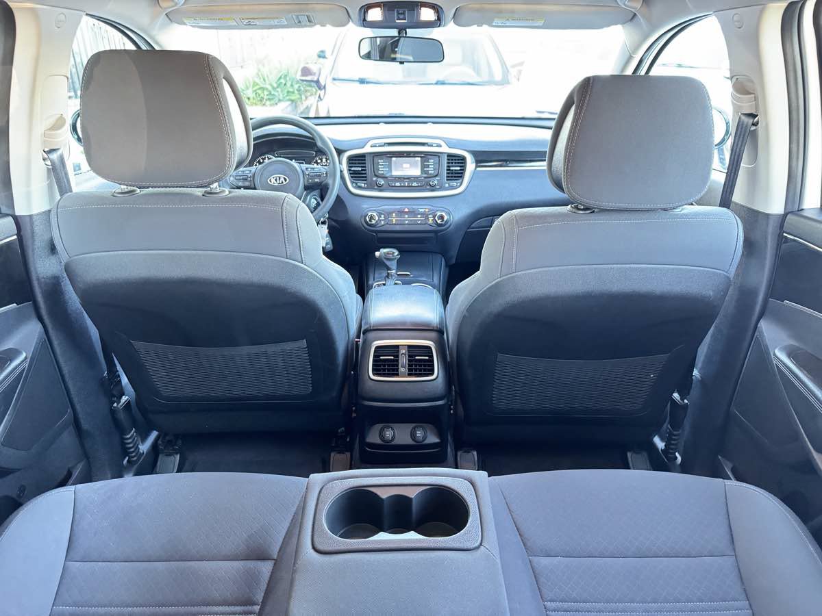 Used 2016 Kia Sorento AWD image 27