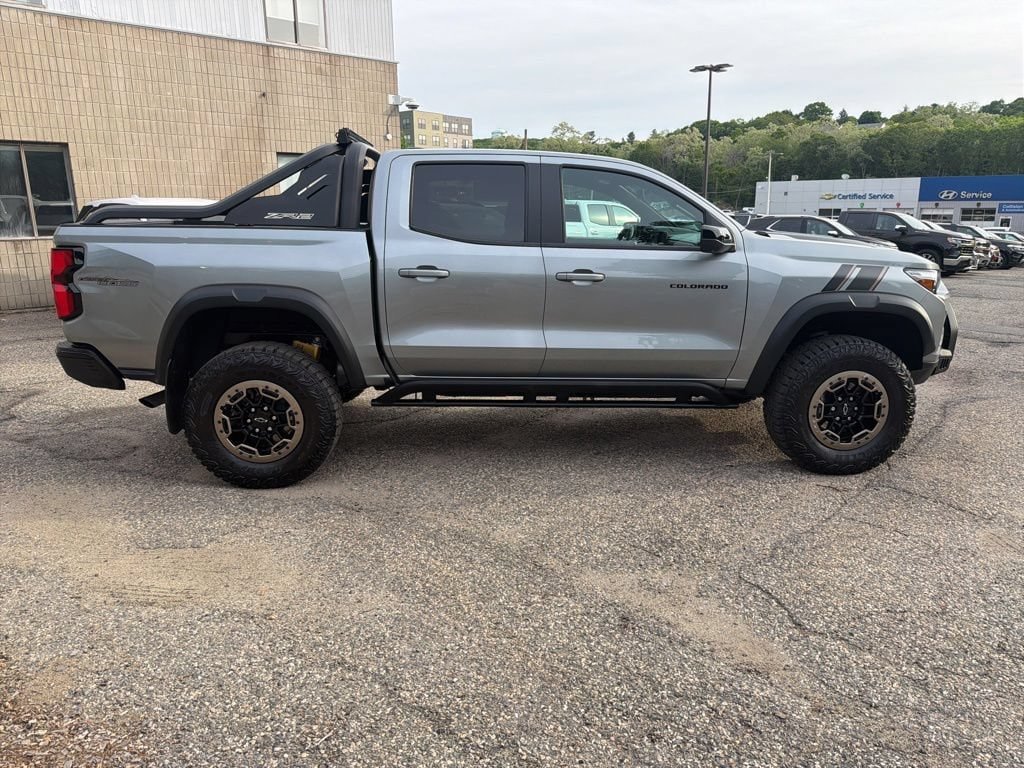 Used 2023 Chevrolet Colorado ZR2 w/ Desert Boss Special Edition AWD/4WD image 8