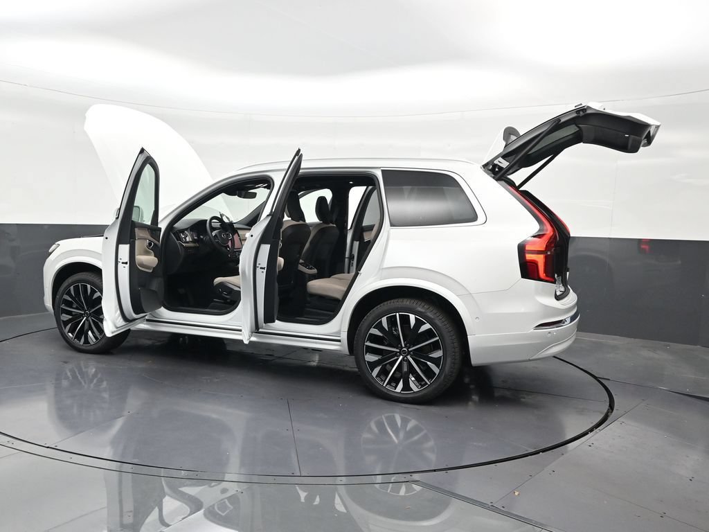 New 2026 Volvo XC90 T8 Plus w/ Protection Package Premier AWD/4WD image 28