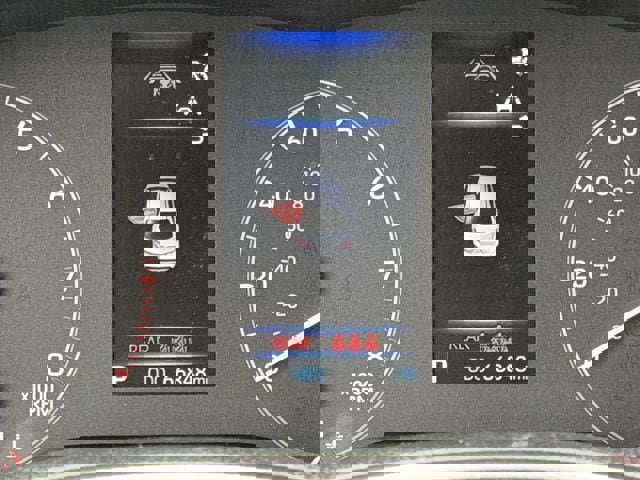 Used 2025 Toyota Corolla SE image 16