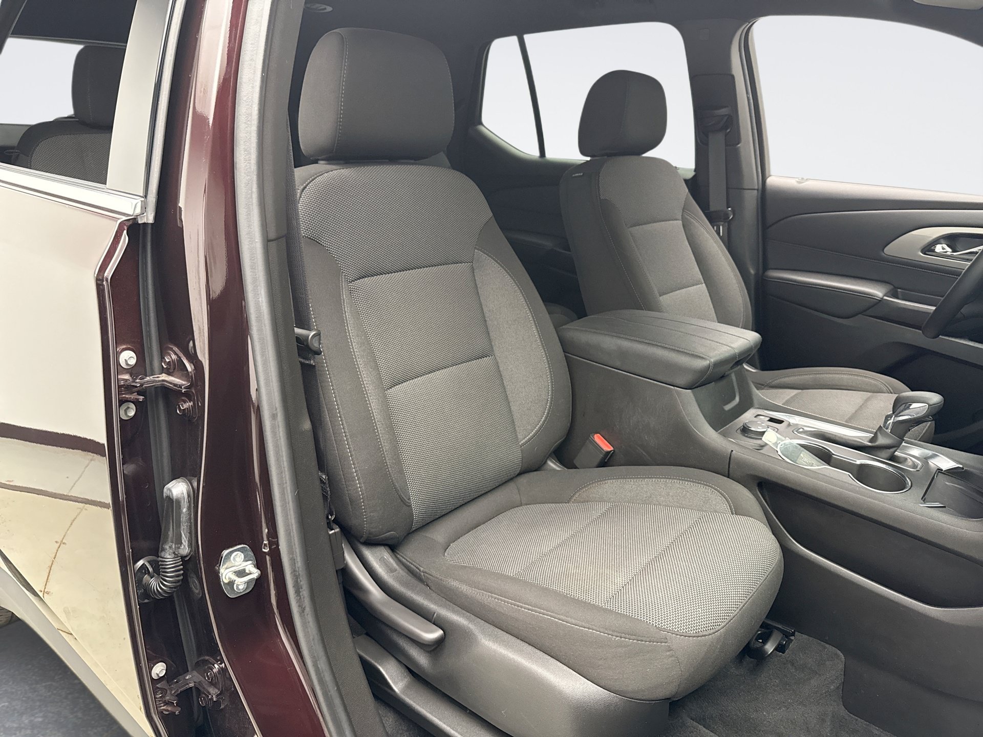 Used 2023 Chevrolet Traverse LT AWD/4WD image 16
