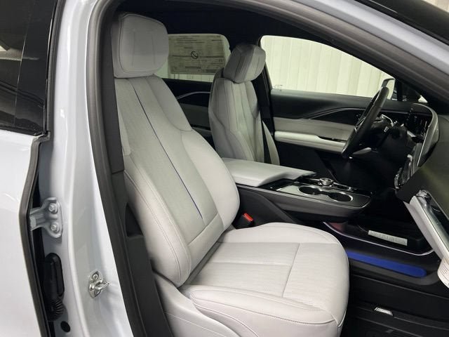 New 2026 Cadillac Lyriq Sport w/ LPO, Floor Liner Package AWD/4WD image 17