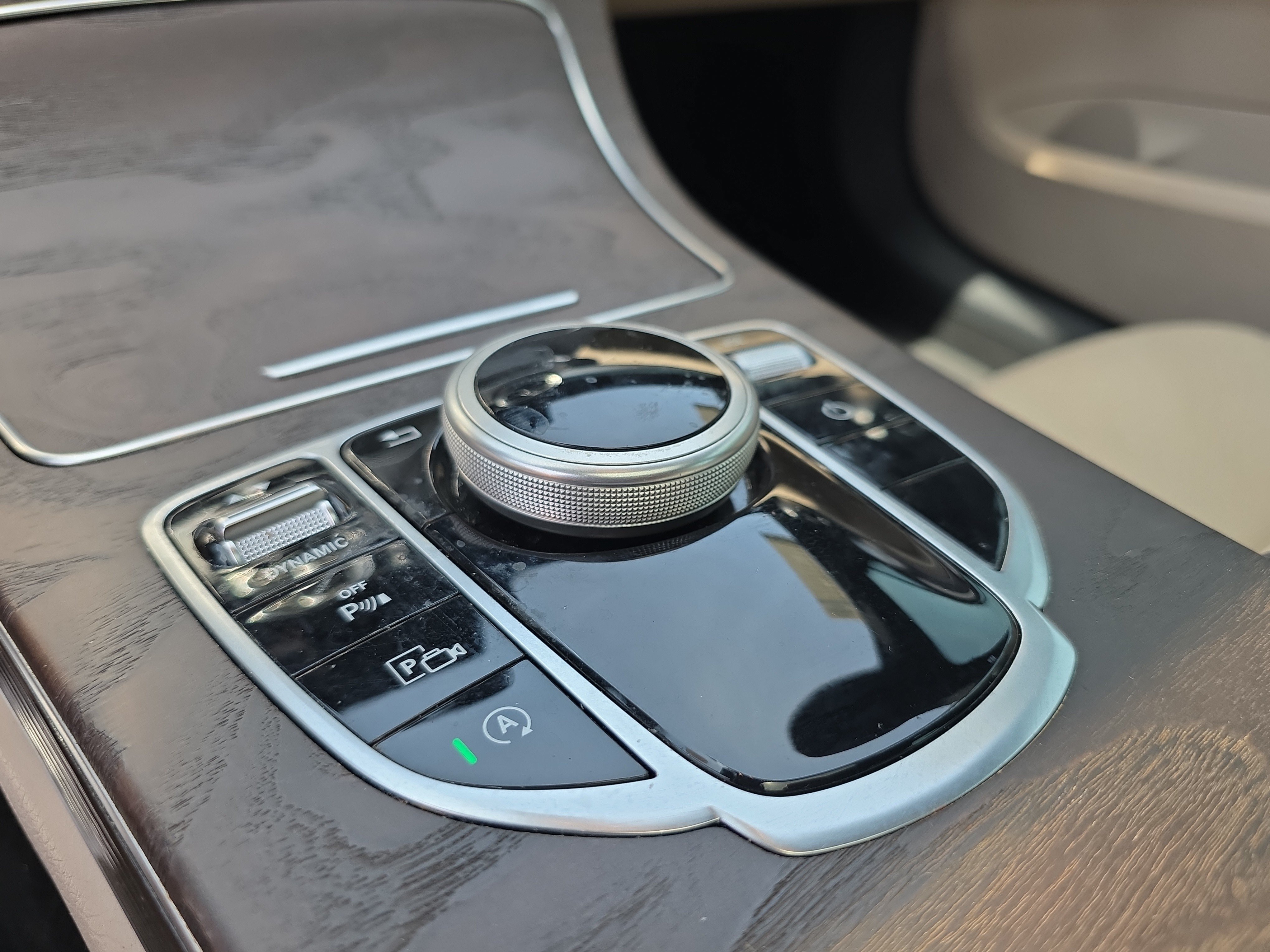 Used 2020 Mercedes-Benz C 300 Sedan image 31
