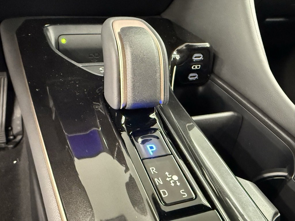 New 2026 Toyota Crown Signia Limited image 23