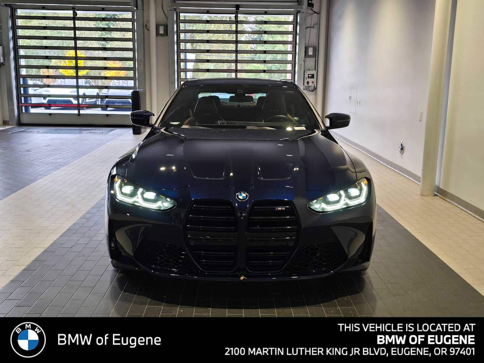 Used 2024 BMW M4 Coupe w/ Executive Package image 17