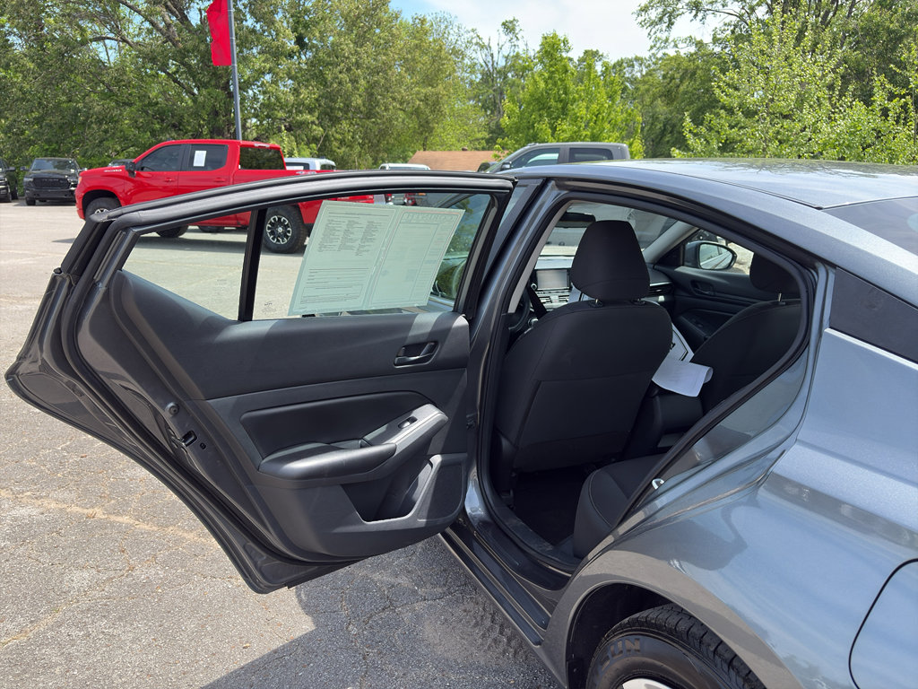 Used 2023 Nissan Altima 2.5 S FWD image 19