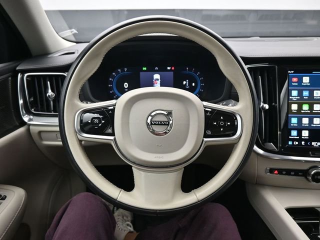 Used 2024 Volvo S60 B5 Ultimate image 23