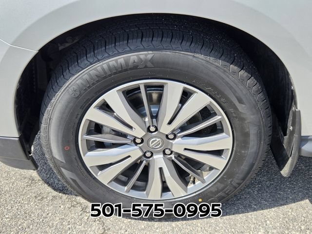 Used 2020 Nissan Pathfinder SV FWD image 18