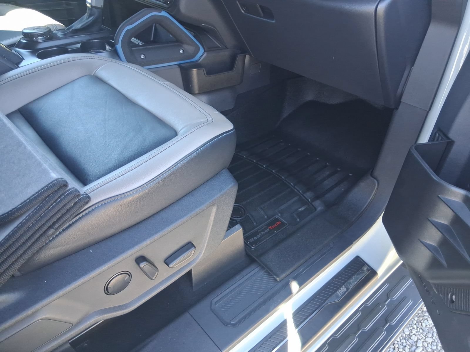 Used 2024 Ford Bronco Wildtrak AWD/4WD image 14
