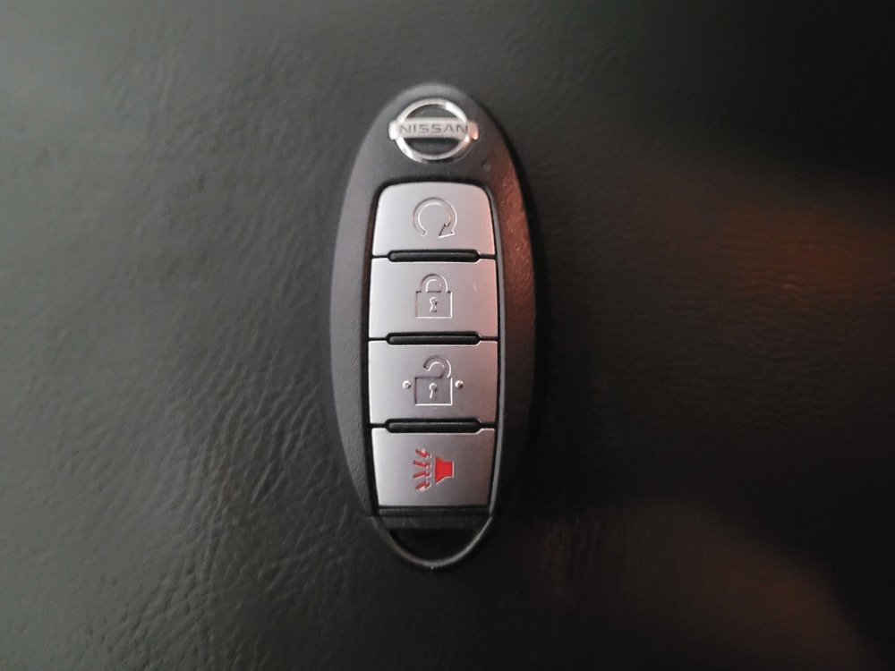 Used 2019 Nissan Pathfinder SV FWD image 32
