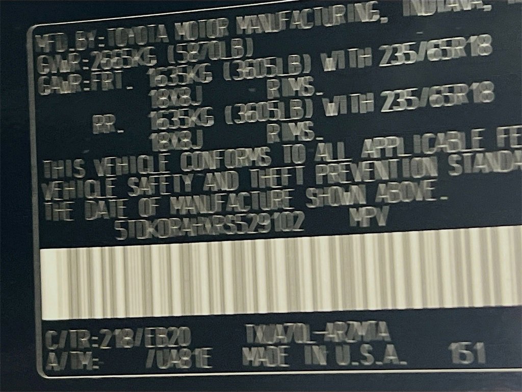 Certified 2024 Toyota Highlander XLE image 34