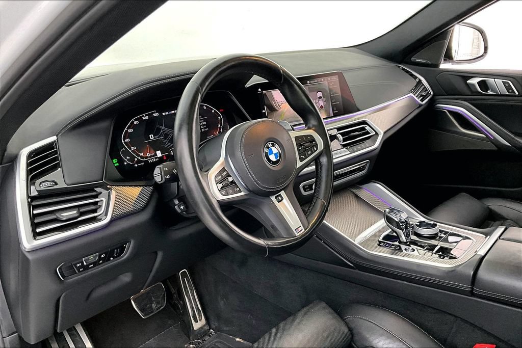 Used 2022 BMW X6 M50i w/ Premium Package AWD/4WD image 16