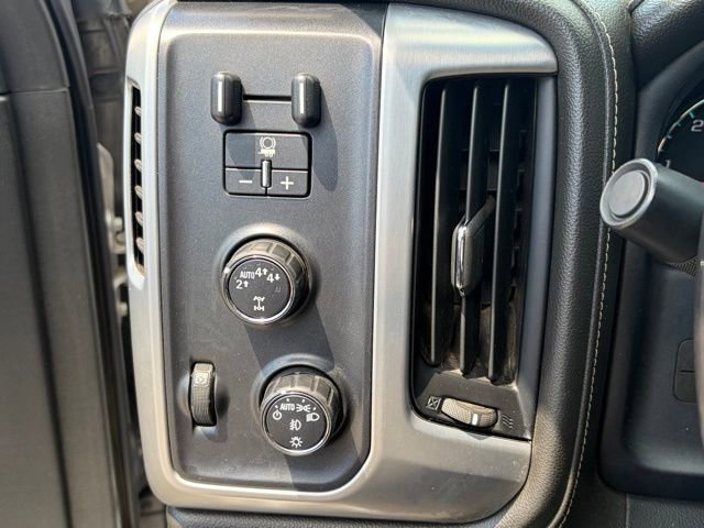 Used 2017 GMC Sierra 1500 SLT w/ SLT Premium Package AWD/4WD image 26