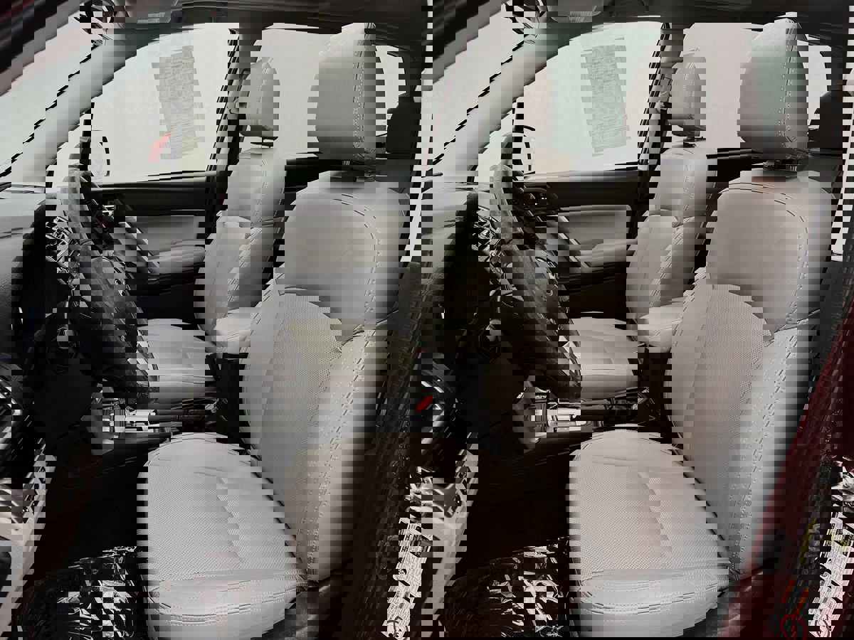 Used 2017 Subaru Forester 2.5i Limited w/ Popular Package #2 image 10