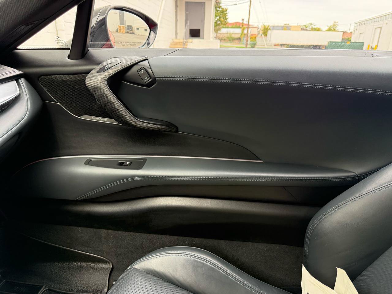 Used 2017 BMW i8 AWD/4WD image 32