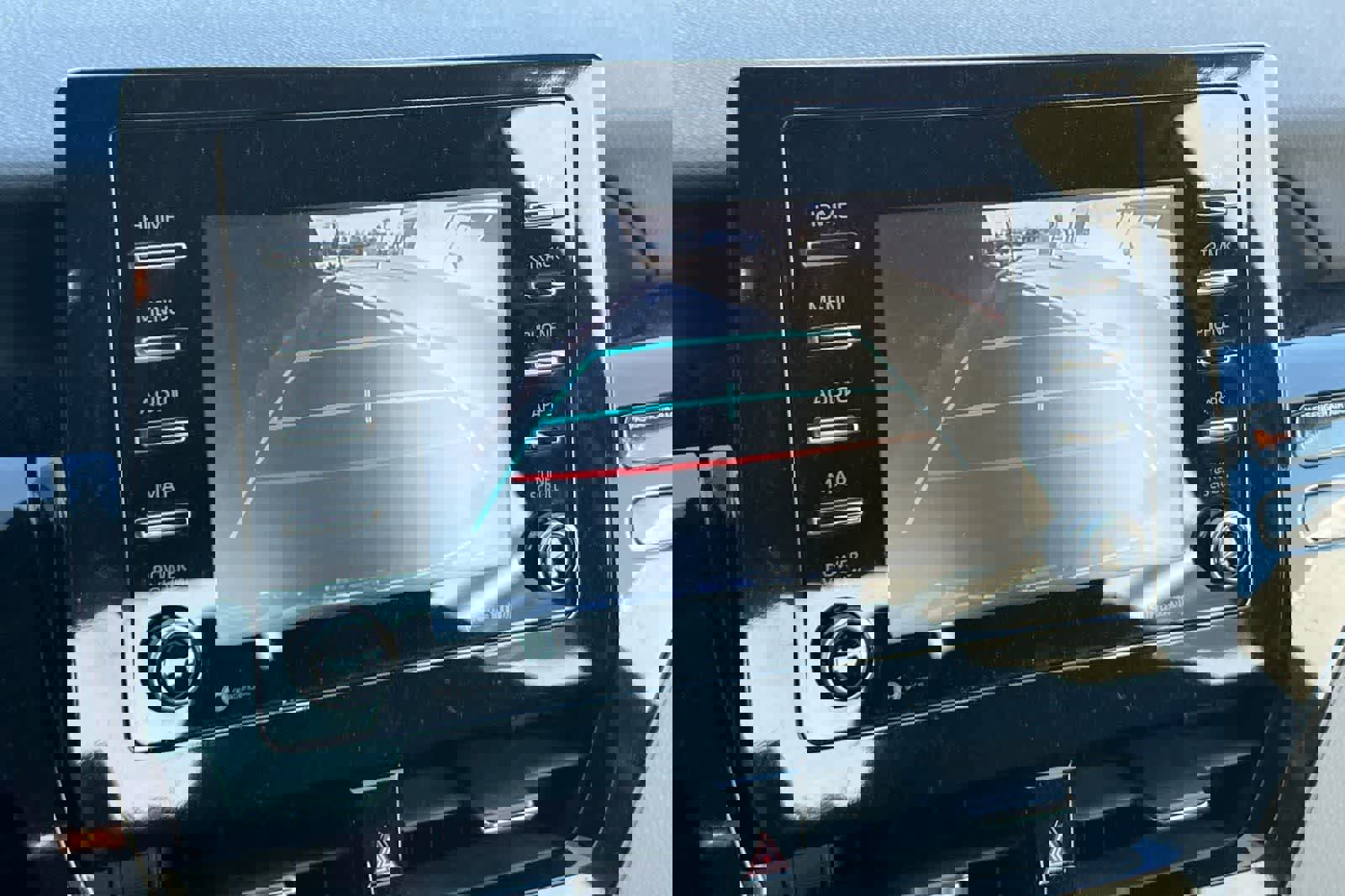 Used 2021 Toyota Camry LE image 20