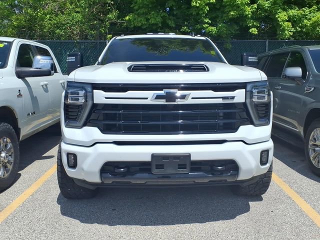 Used 2024 Chevrolet Silverado 2500 LT w/ Z71 Sport Edition AWD/4WD image 2