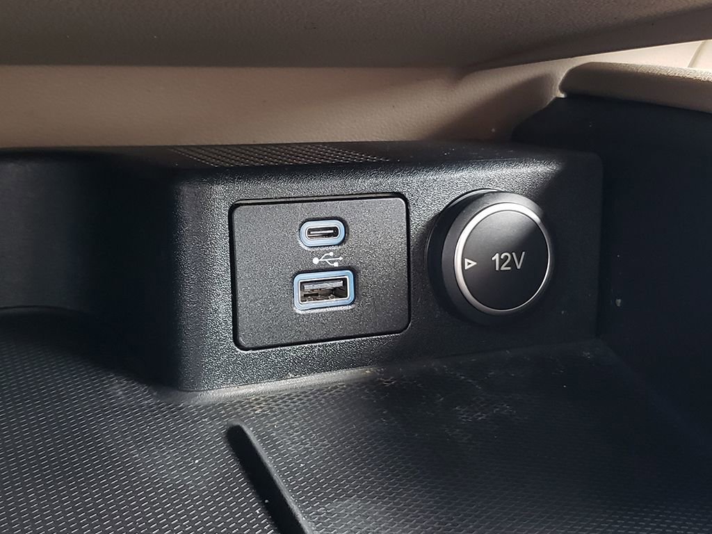 Certified 2021 Ford Escape SEL image 29