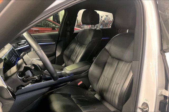 Used 2024 Audi Q8 e-tron Prestige w/ Prestige Package image 25
