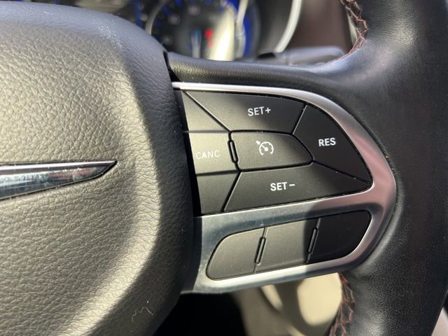 Certified 2019 Chrysler Pacifica Touring-L image 20