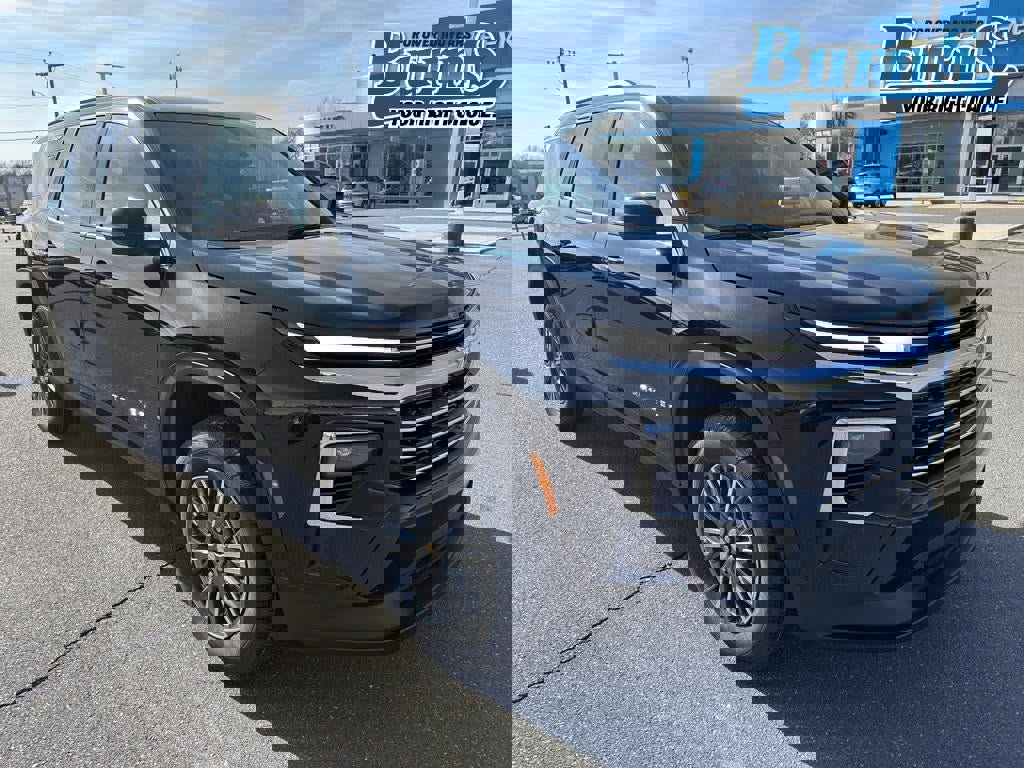 New 2026 Chevrolet Traverse LT video 1