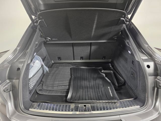 Certified 2023 Porsche Cayenne Turbo image 17