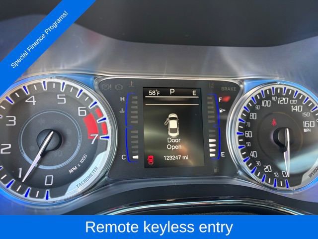 Used 2016 Chrysler 200 S image 18