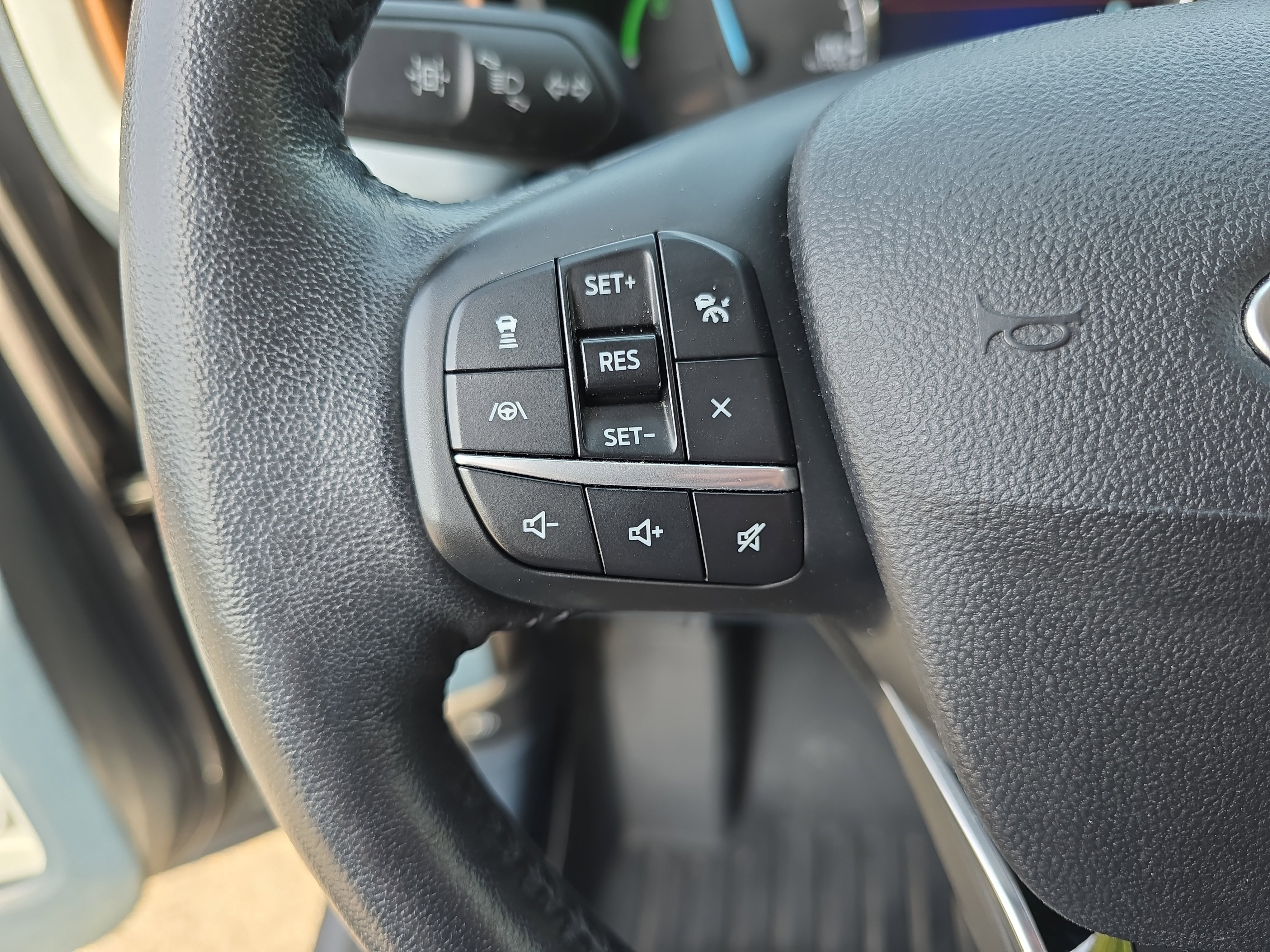 Used 2022 Ford Maverick Lariat w/ Lariat Luxury Package FWD image 17