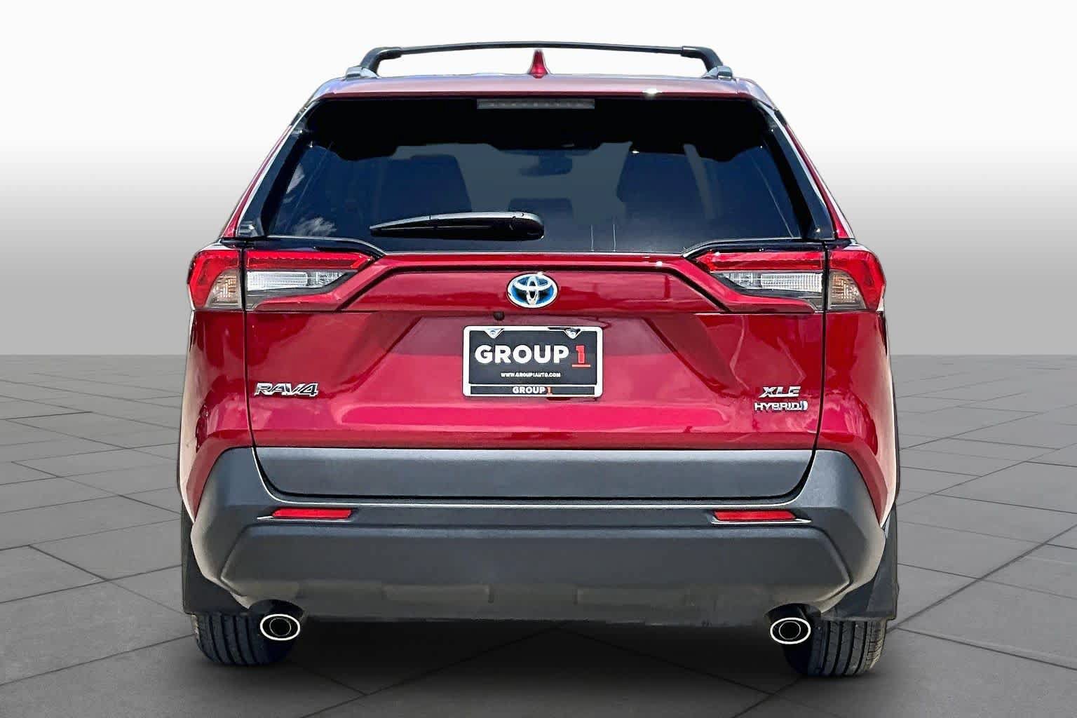 Used 2024 Toyota RAV4 XLE w/ Convenience Package AWD/4WD image 5