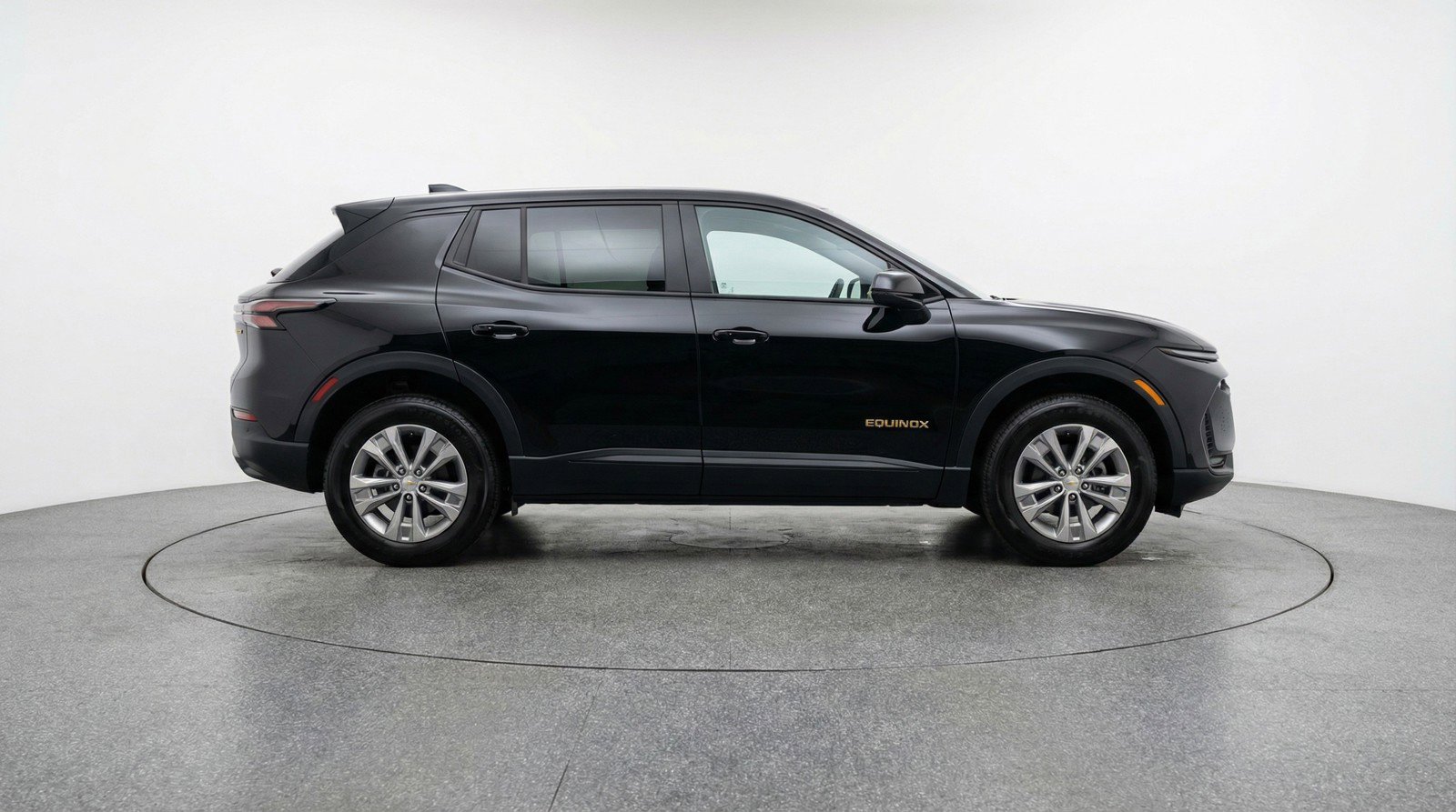 Used 2025 Chevrolet Equinox LT FWD image 11