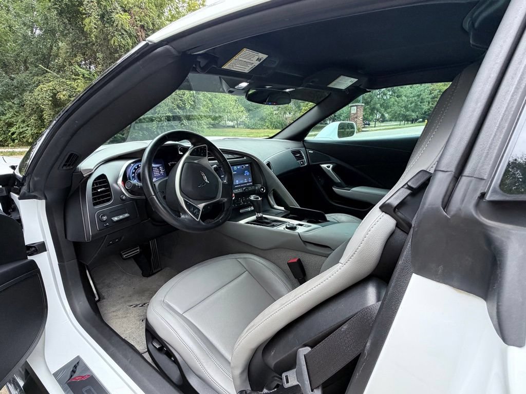 Used 2018 Chevrolet Corvette Grand Sport RWD image 4