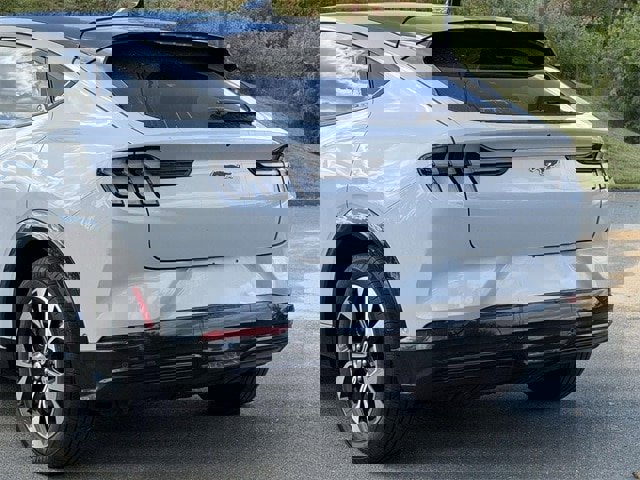Certified 2021 Ford Mustang Mach-E Premium image 4