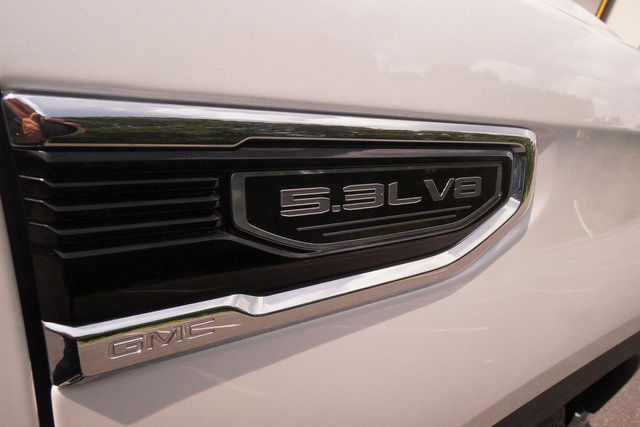 Used 2022 GMC Sierra 1500 SLT w/ SLT Premium Plus Package AWD/4WD image 44