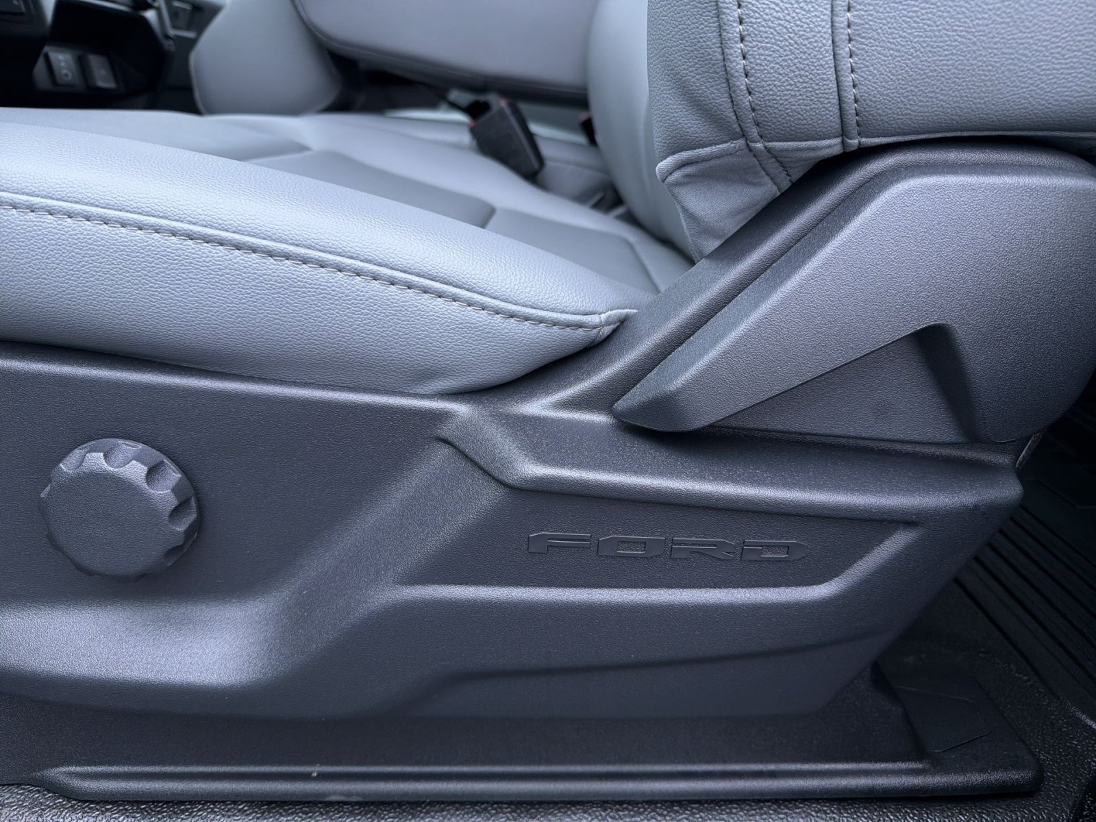 New 2027 Ford F350 XL AWD/4WD image 26