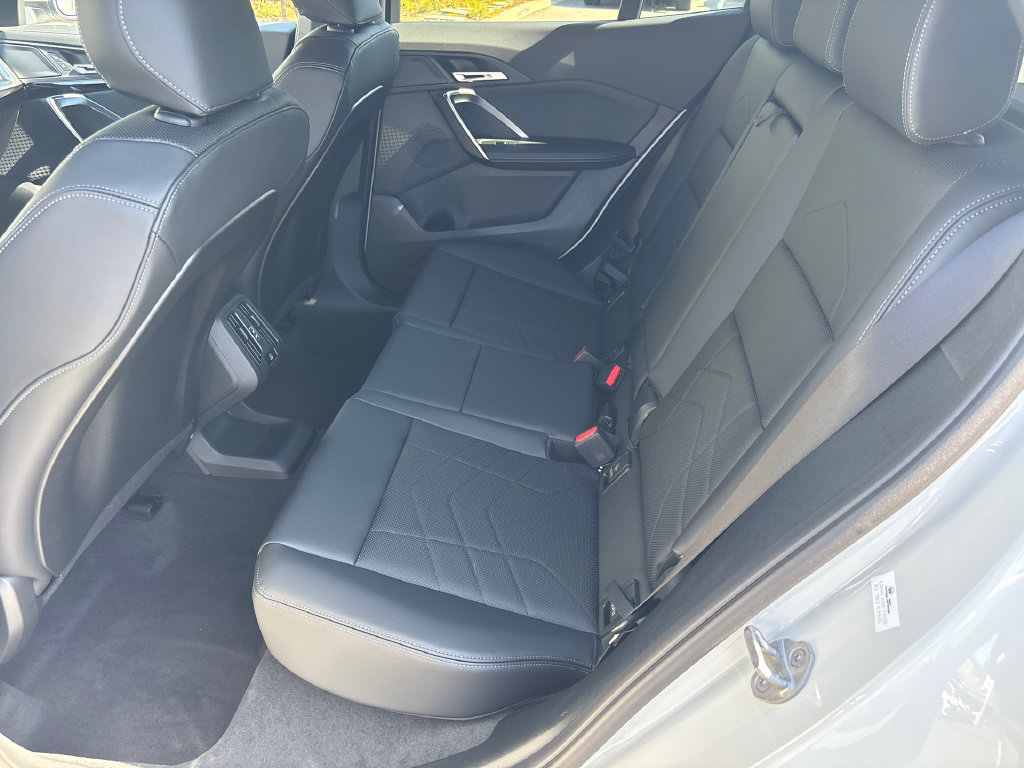 New 2026 BMW X2 xDrive28i AWD/4WD image 17
