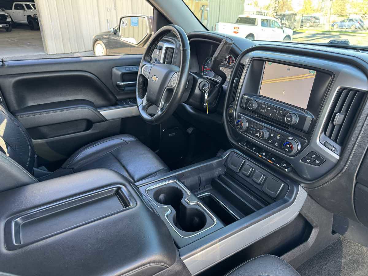 Used 2015 Chevrolet Silverado 1500 LTZ Z71 w/ LTZ Plus Package image 18