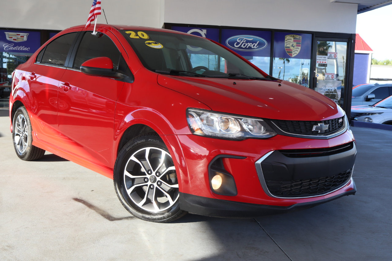 Used 2020 Chevrolet Sonic LT w/ RS Package image 3