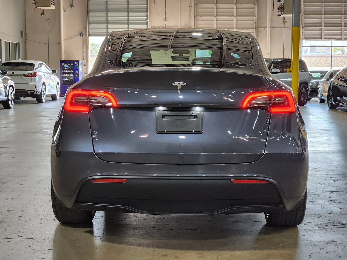 Used 2022 Tesla Model Y Performance AWD/4WD image 10