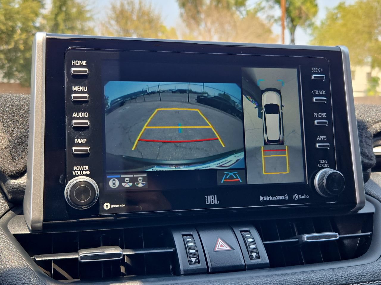 Used 2020 Toyota RAV4 Limited FWD image 24