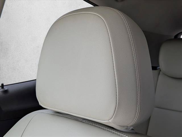 Used 2017 Buick Encore Essence FWD image 12