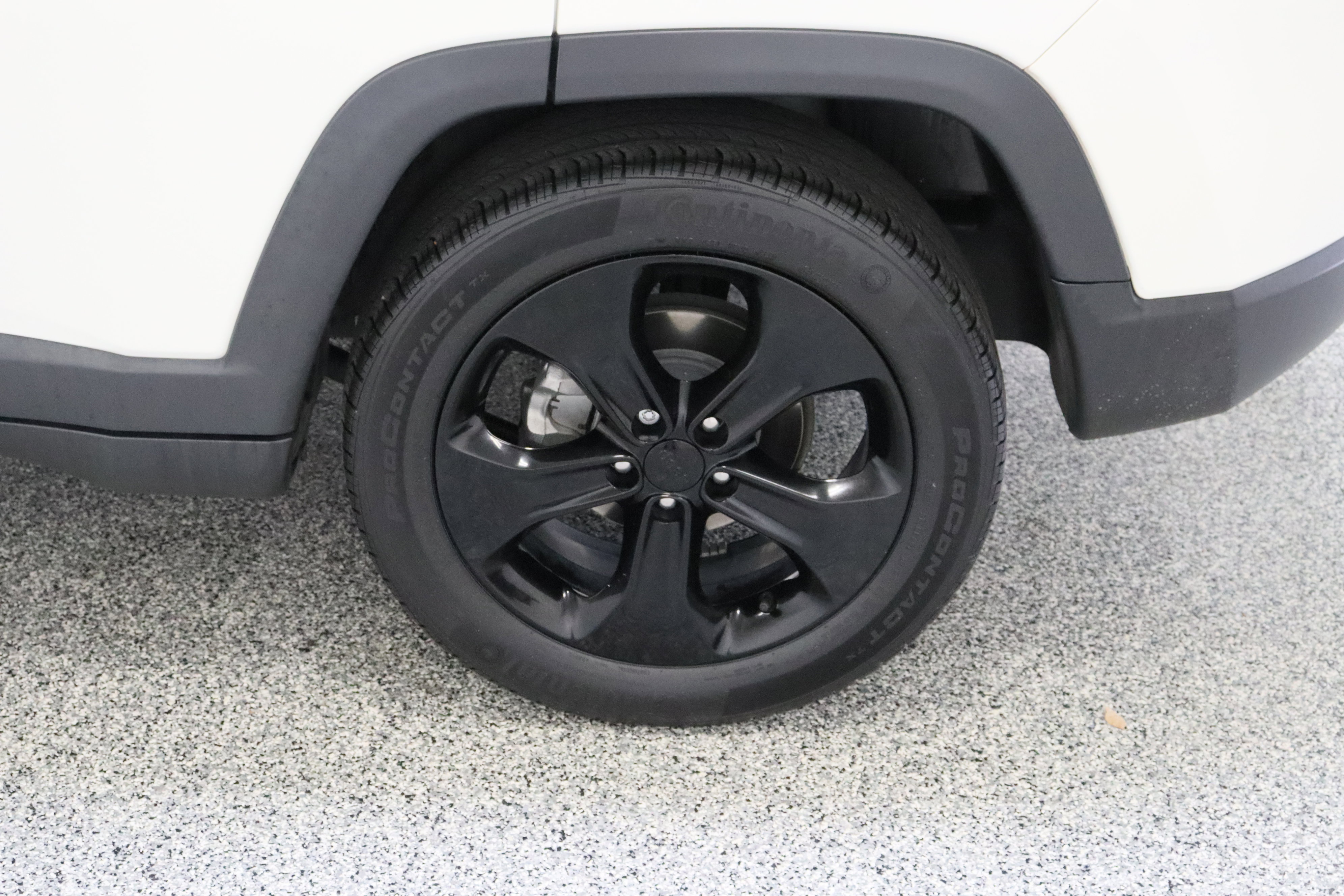 Used 2019 Jeep Compass Latitude image 10
