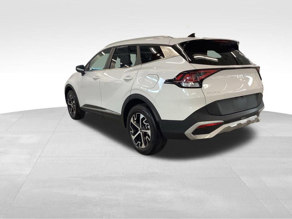 Certified 2024 Kia Sportage EX AWD/4WD image 4
