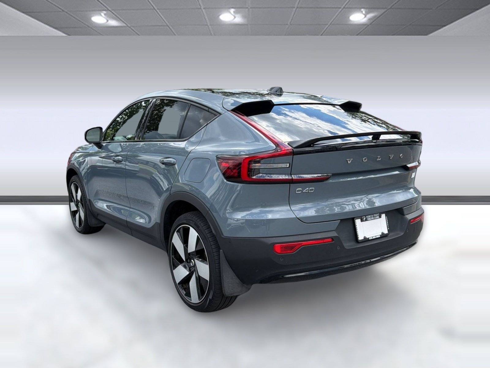 Certified 2023 Volvo C40 P8 Recharge Ultimate AWD/4WD image 3