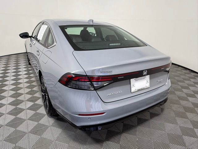 Used 2024 Honda Accord Touring image 4