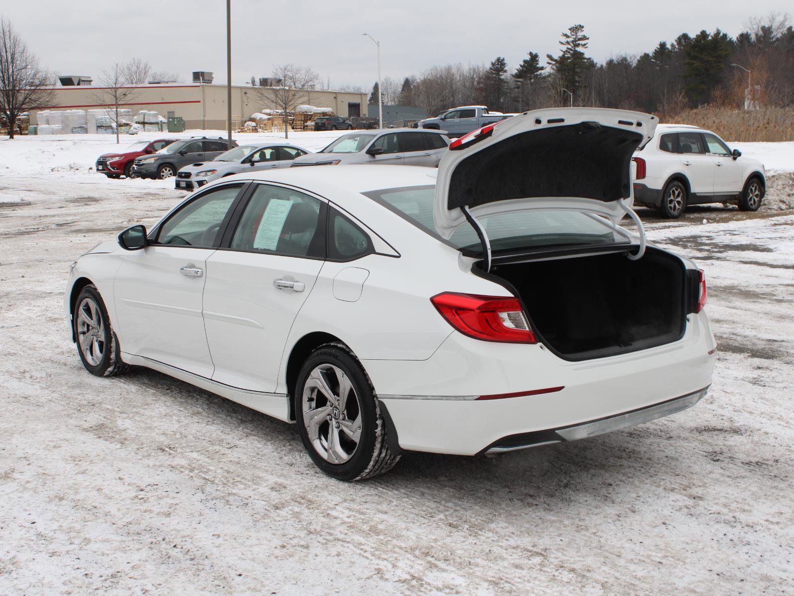 Used 2019 Honda Accord EX image 7