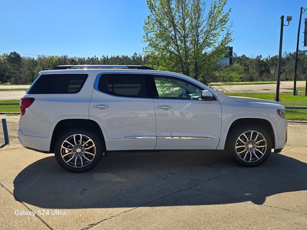 Used 2023 GMC Acadia Denali image 6