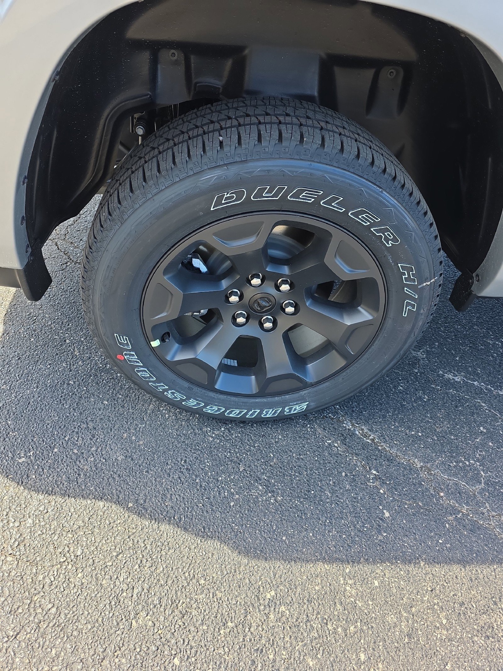 New 2026 RAM 1500 4x4 Crew Cab image 13